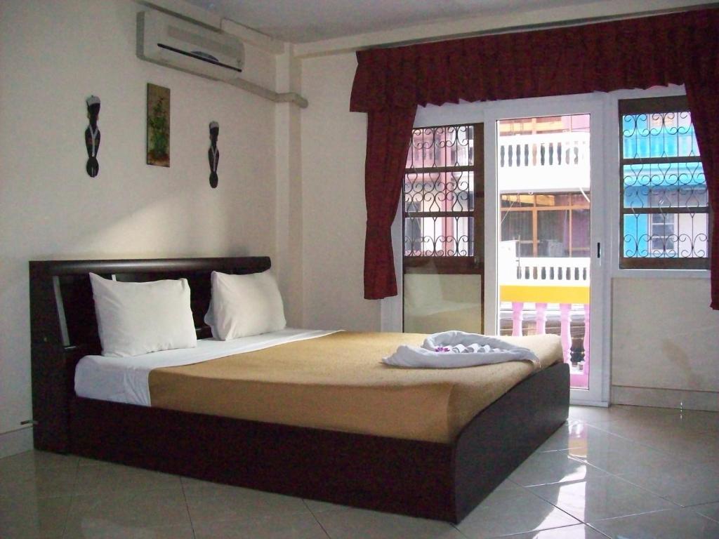 Chaiyapoon Inn Pattaya Rom bilde