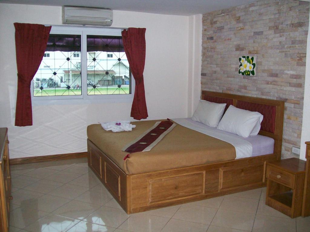 Chaiyapoon Inn Pattaya Eksteriør bilde