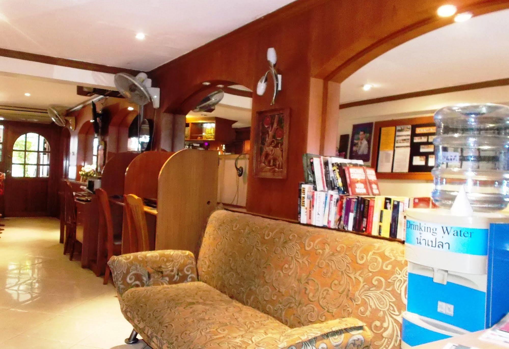 Chaiyapoon Inn Pattaya Eksteriør bilde