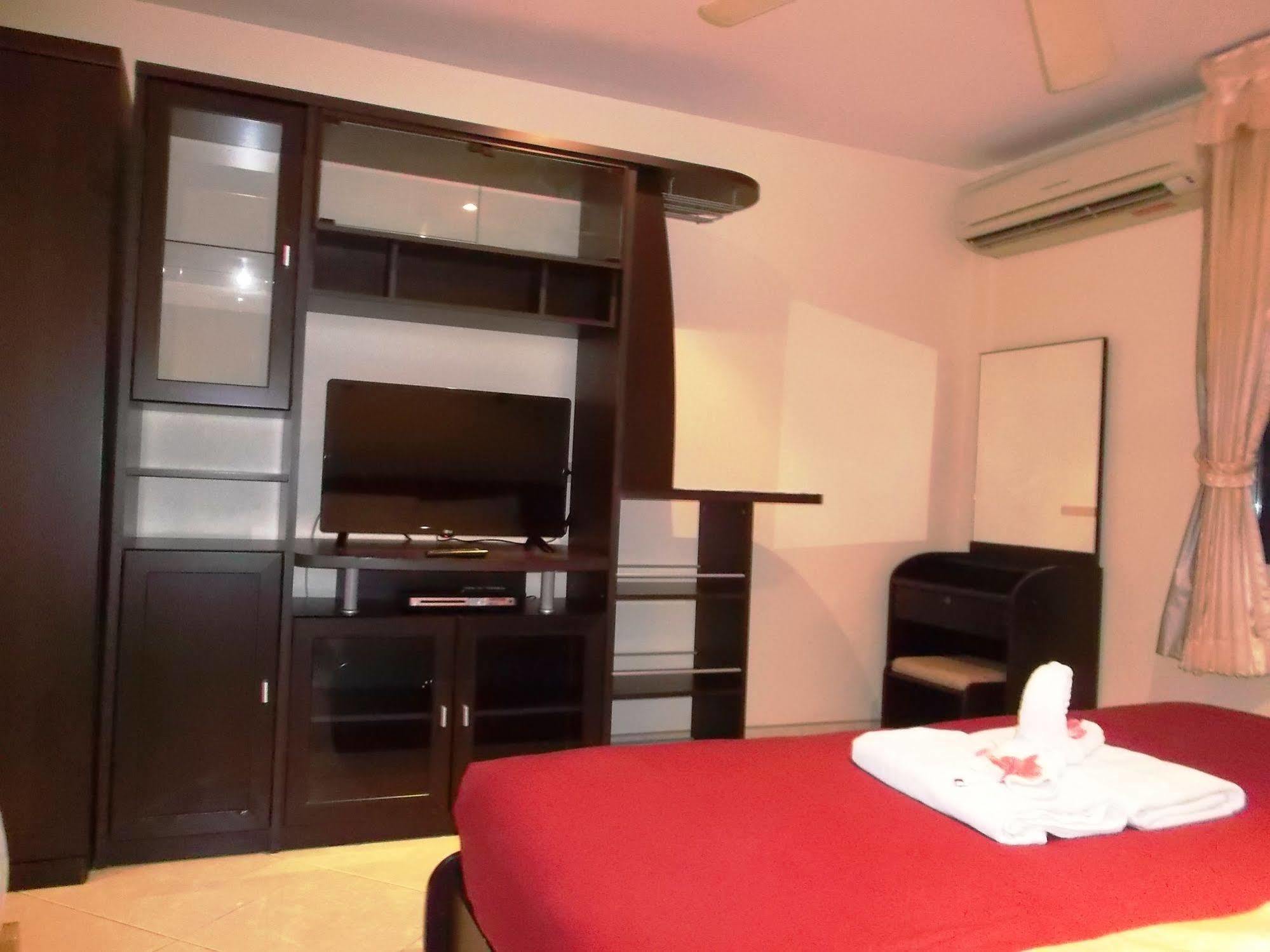 Chaiyapoon Inn Pattaya Eksteriør bilde