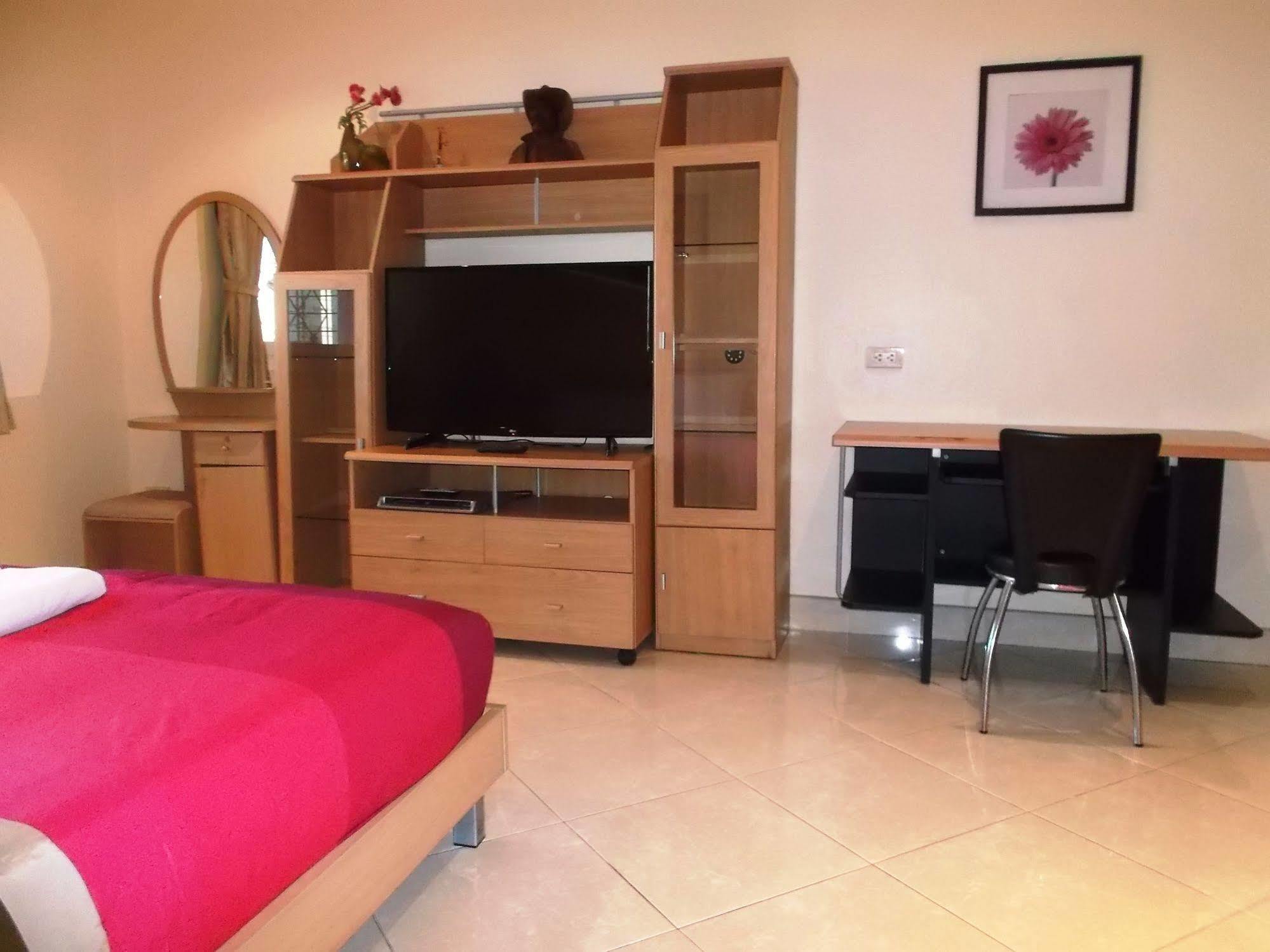 Chaiyapoon Inn Pattaya Eksteriør bilde