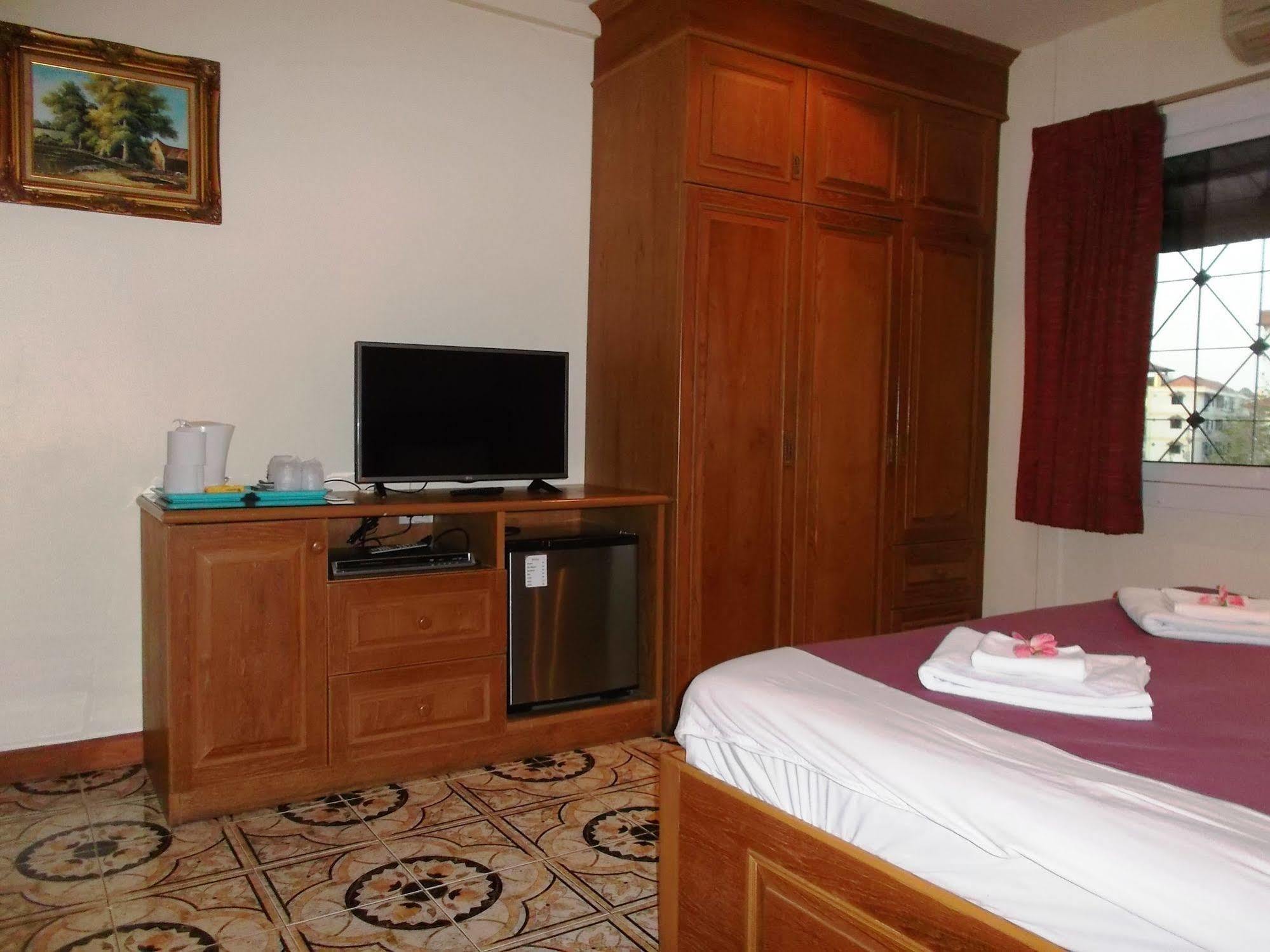 Chaiyapoon Inn Pattaya Eksteriør bilde