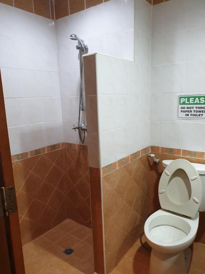 Chaiyapoon Inn Pattaya Eksteriør bilde