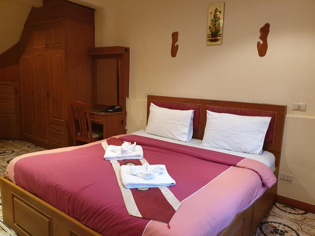 Chaiyapoon Inn Pattaya Eksteriør bilde